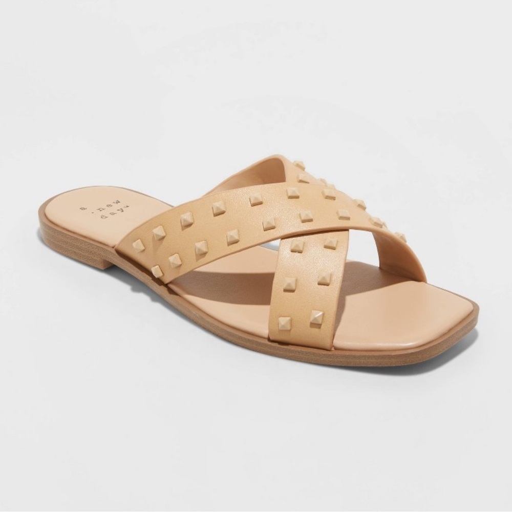 A New Day Emmy Studded Crossband Sandals Tan Size8